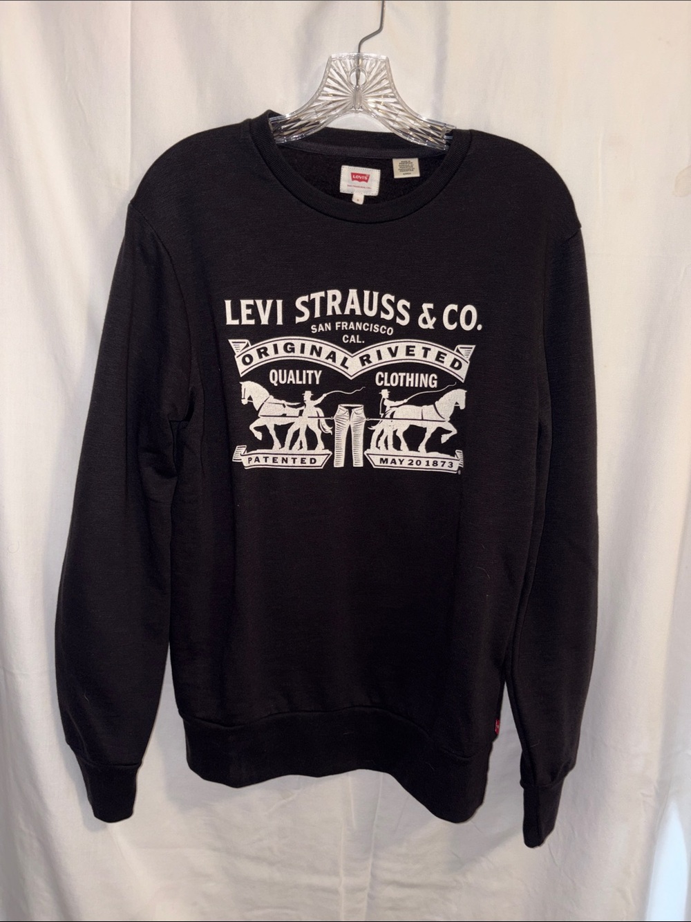 Levi's Black Crewneck Sweatshirt with White Logo Graphic